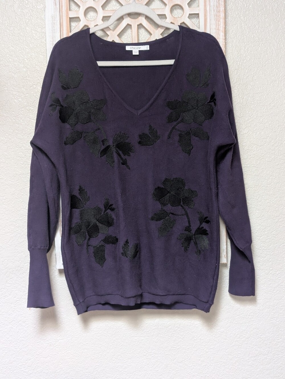 Chicos Size 3 XL Purple V-Neck Sweater With Black Embroided Floral Leaf Design